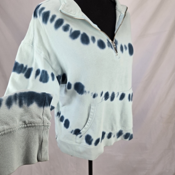 OLD NAVY Light teal tie dye Pullover Quarter Zip Sweater Size Medium - Picture 3 of 8